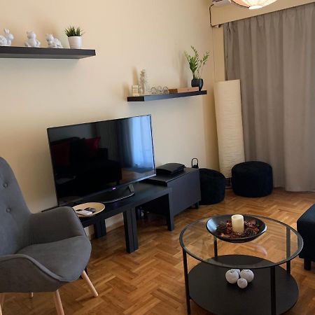 Renovated Cozy Apartment Near To Acropolis Athen Exterior foto