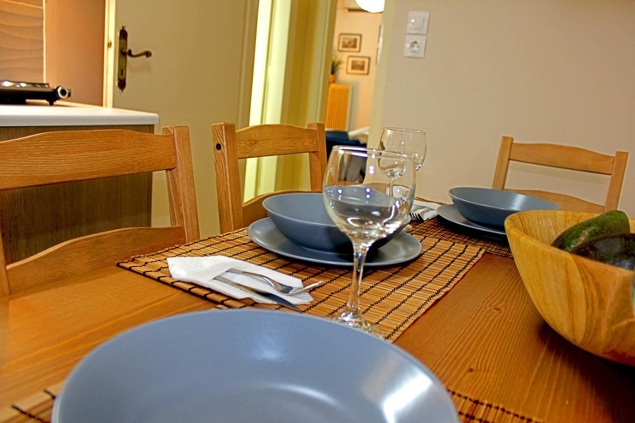 Renovated Cozy Apartment Near To Acropolis Athen Exterior foto