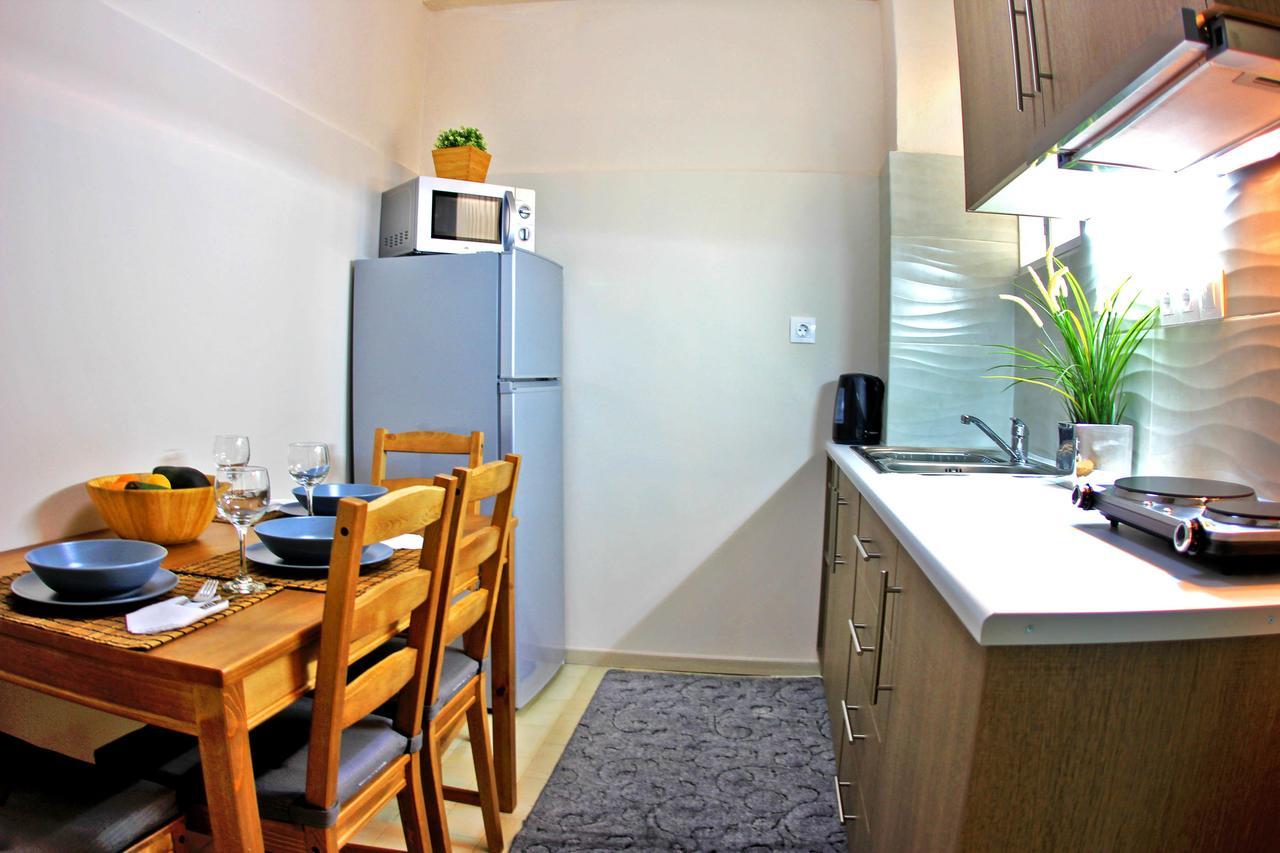 Renovated Cozy Apartment Near To Acropolis Athen Exterior foto