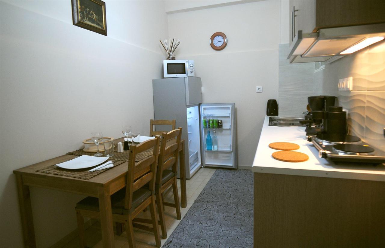 Renovated Cozy Apartment Near To Acropolis Athen Exterior foto