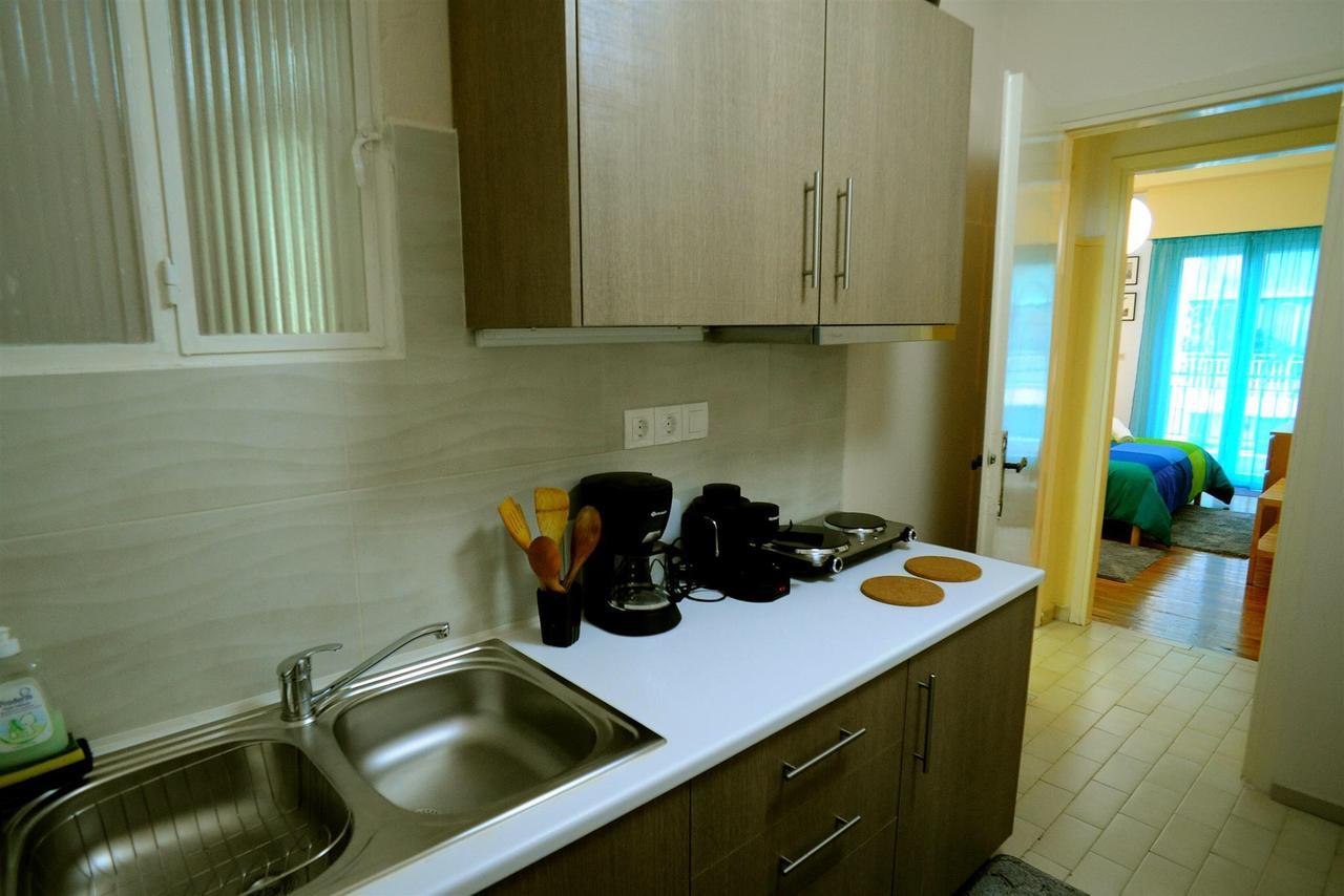 Renovated Cozy Apartment Near To Acropolis Athen Exterior foto